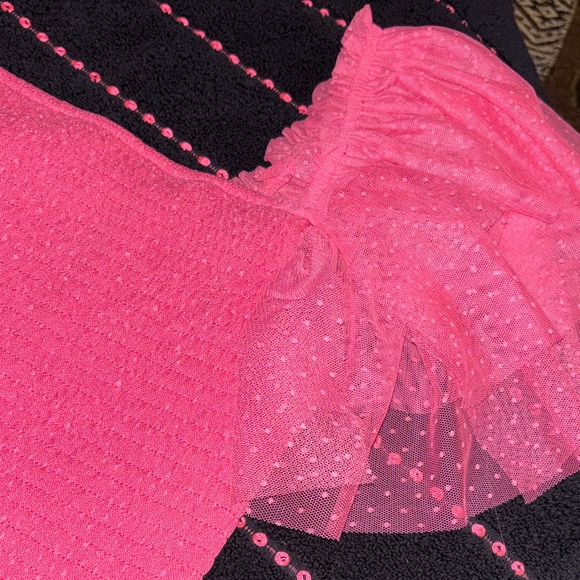 Pink Ruffled Women's Top - Picture 4 of 6